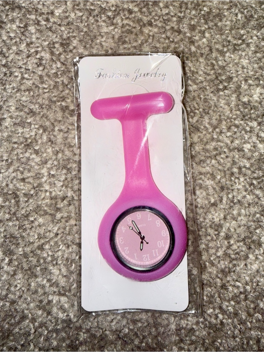 💗 NWT- Pink Silicone Nurse Fob / Brooch Watch